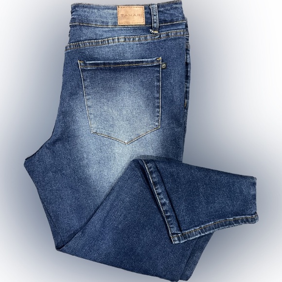 Tahari Denim - COPY - Tahari Denim Chloe Fit Solution Skinny Jeans